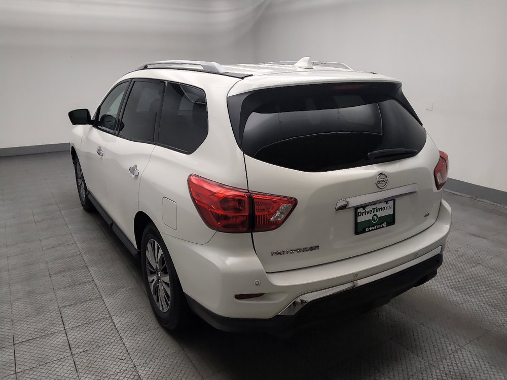Used 2019 Nissan Pathfinder SL FWD image 5