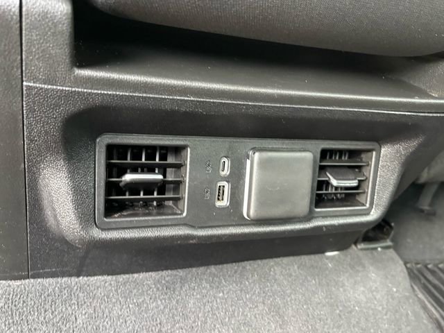 Used 2025 Chevrolet Silverado 1500 LT image 15