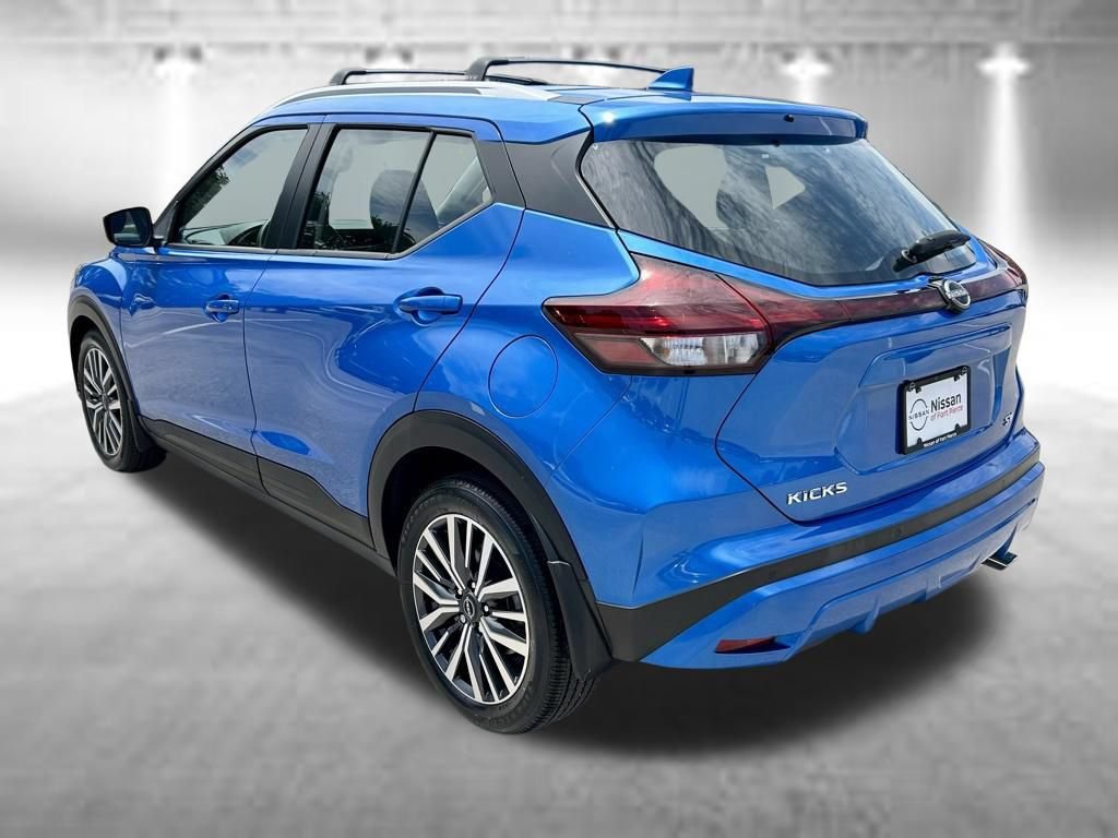 Certified 2024 Nissan Kicks SV w/ Exterior Package FWD image 9