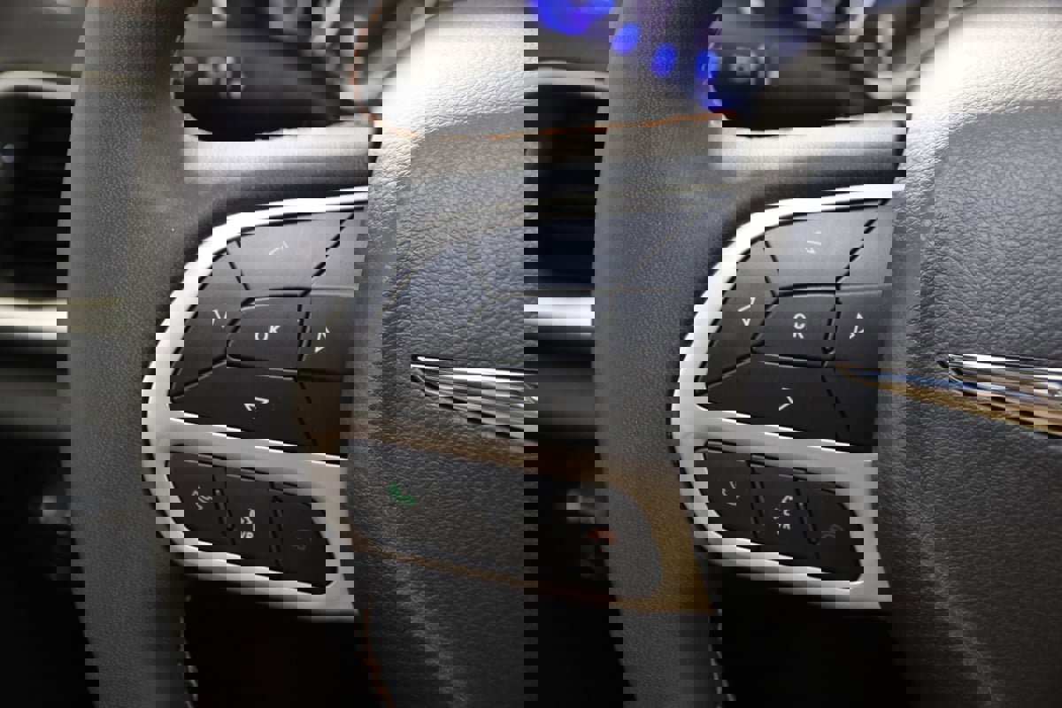 Used 2024 Chrysler Pacifica Pinnacle image 38