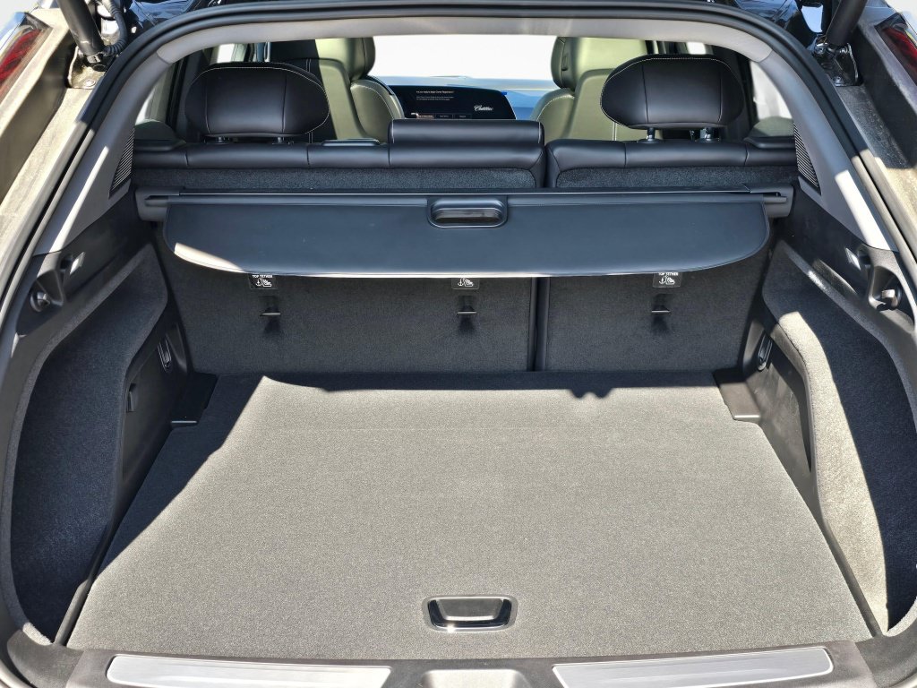 New 2026 Cadillac Optiq Luxury 2 AWD/4WD image 13