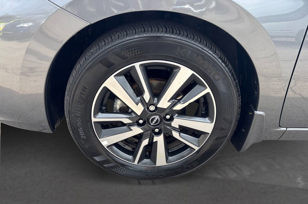 Used 2025 Nissan Versa SV w/ Trunk Package image 12