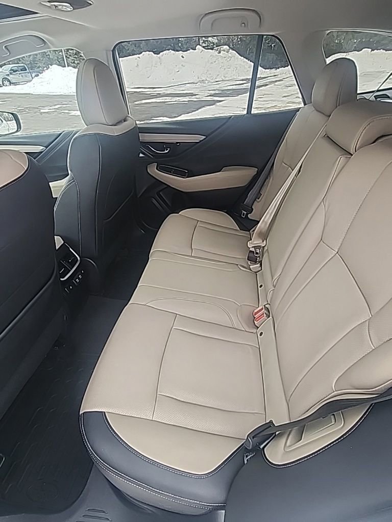Used 2020 Subaru Outback Limited image 14
