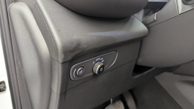 Certified 2023 Buick Envision Essence FWD image 25