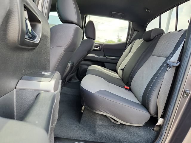 Used 2023 Toyota Tacoma TRD Off-Road w/ Technology Package AWD/4WD image 6
