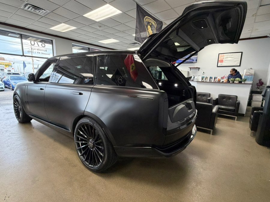 Used 2022 Land Rover Range Rover Long Wheelbase First Edition AWD/4WD image 32