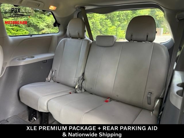 Used 2017 Toyota Sienna XLE Premium FWD image 28