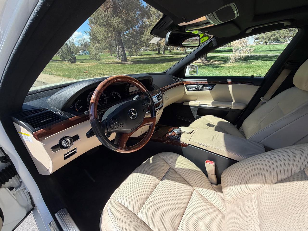 Used 2011 Mercedes-Benz S 550 4MATIC image 12