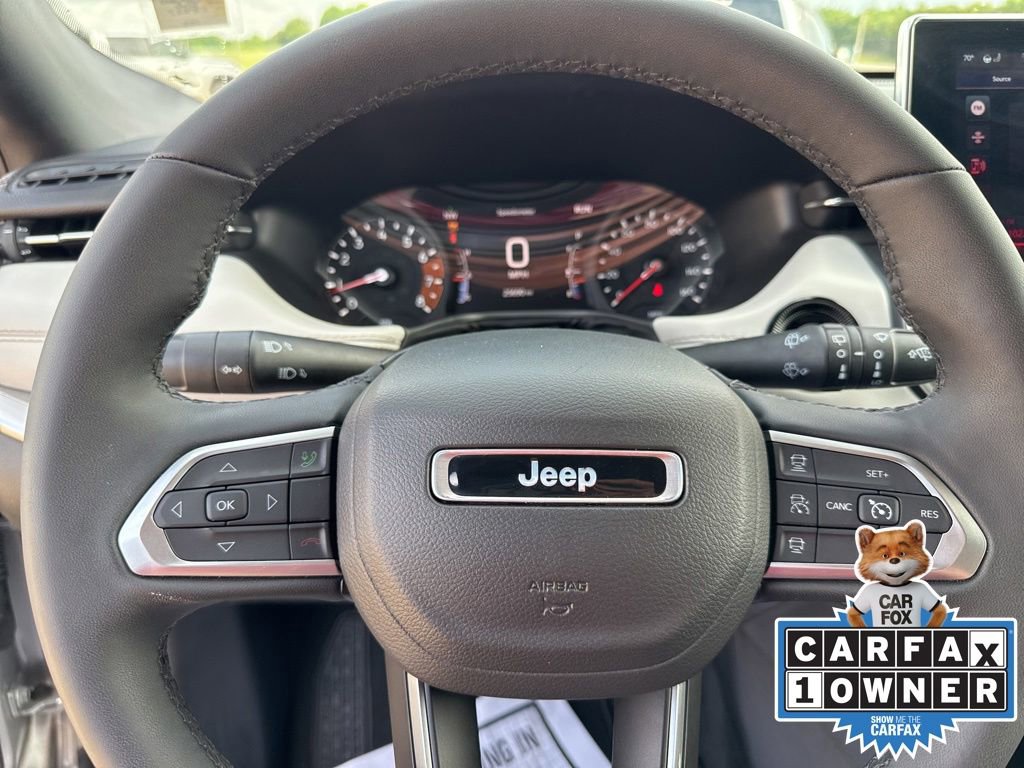 Used 2025 Jeep Compass Limited AWD/4WD image 8