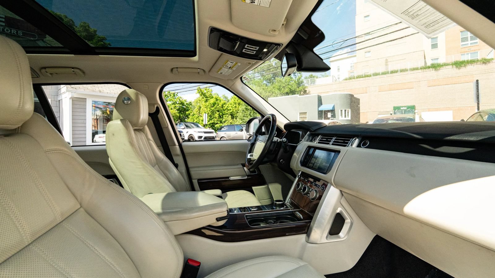 Used 2014 Land Rover Range Rover Supercharged AWD/4WD image 12