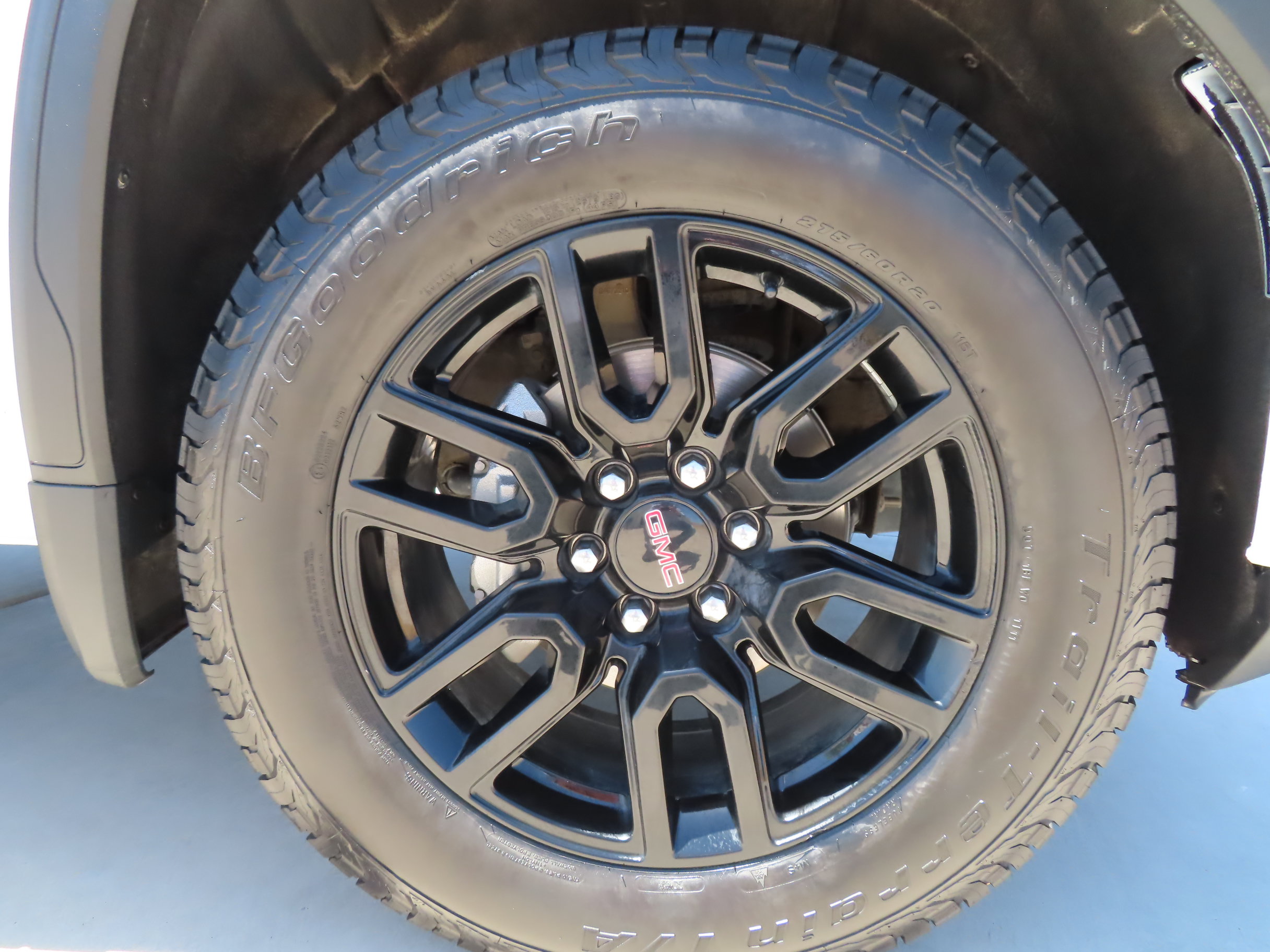 Used 2024 GMC Sierra 1500 Pro w/ Graphite Edition AWD/4WD image 13