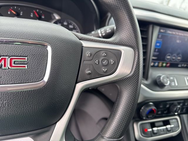 Used 2023 GMC Acadia SLE w/ Driver Convenience Package image 15