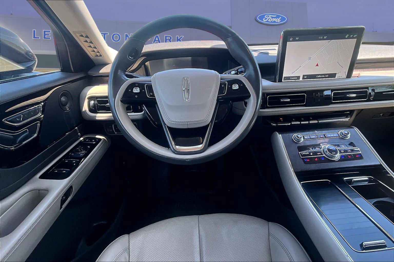 Used 2023 Lincoln Aviator Grand Touring w/ Equipment Group 301A image 8