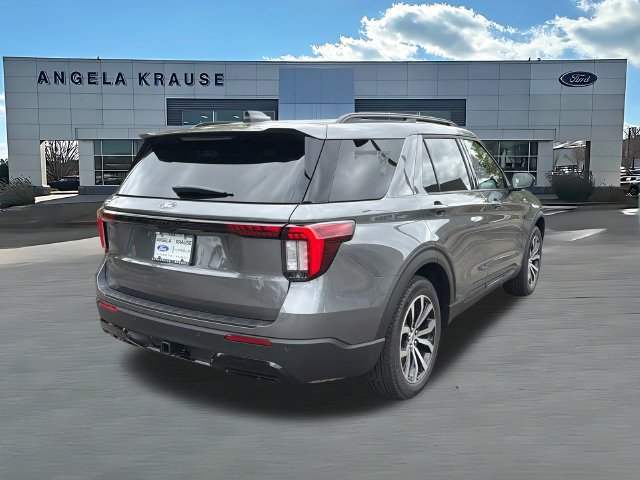 New 2027 Ford Explorer ST-Line RWD image 8