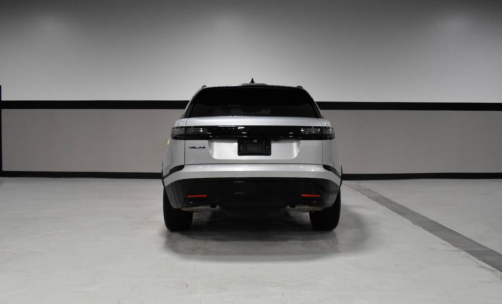 Used 2025 Land Rover Range Rover Velar Dynamic SE AWD/4WD image 4