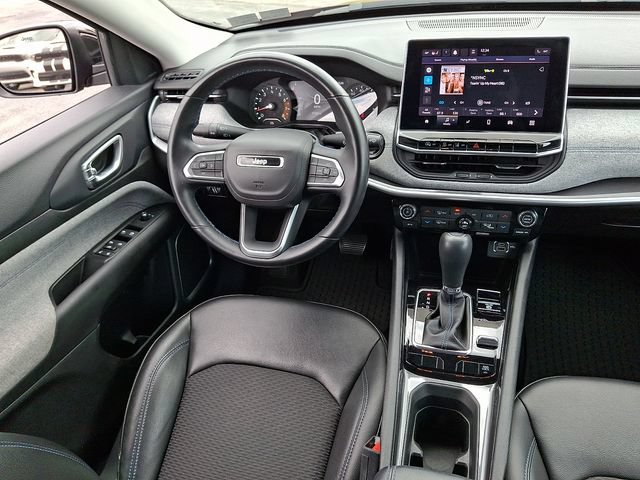 Used 2022 Jeep Compass Latitude w/ Convenience Group AWD/4WD image 14