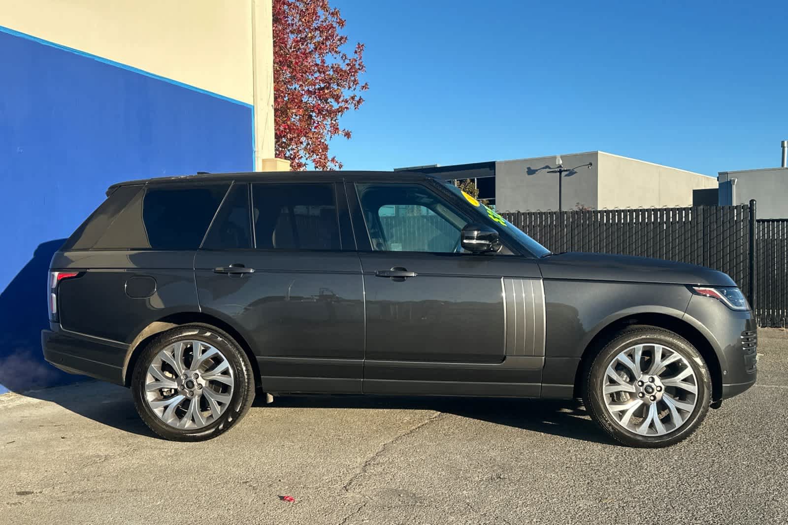 Used 2019 Land Rover Range Rover Autobiography AWD/4WD image 2