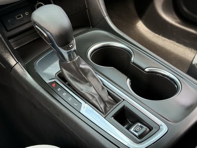 Used 2022 Chevrolet Equinox LS w/ LS Convenience Package FWD image 19