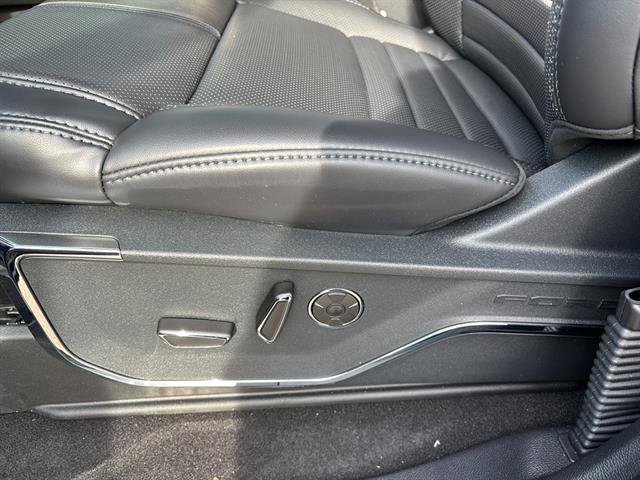 New 2025 Ford F150 Platinum image 7