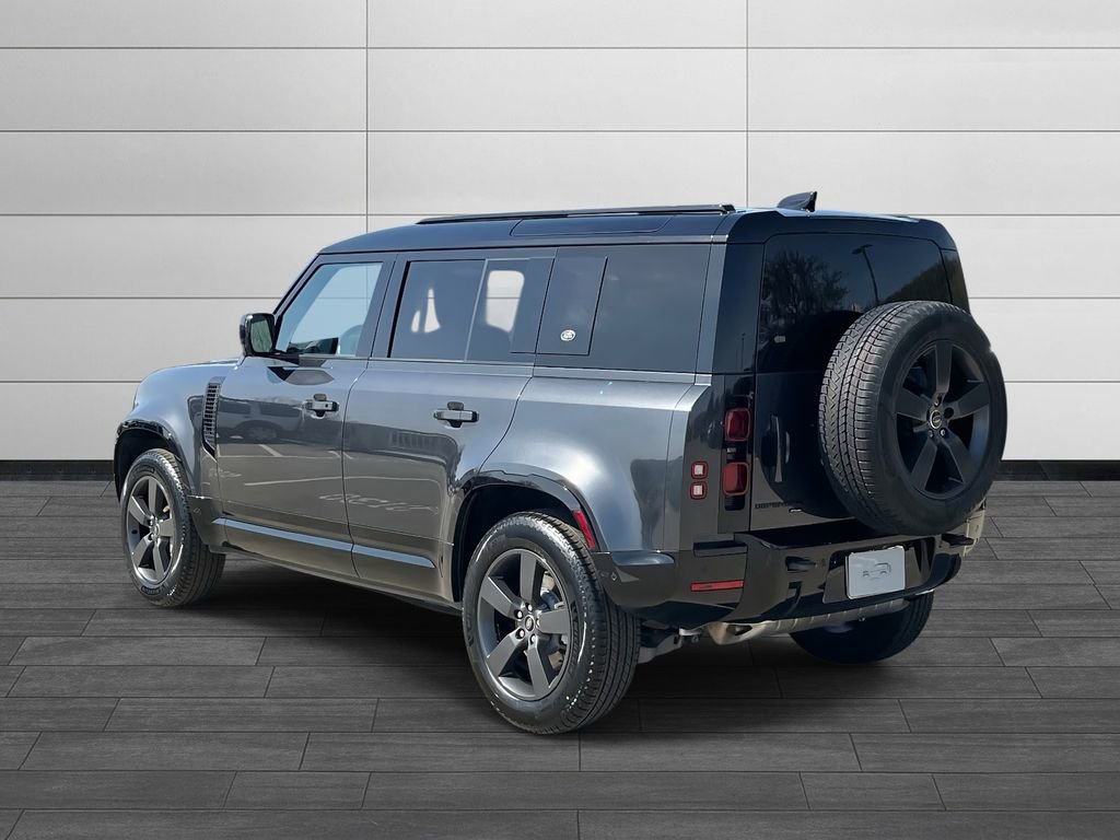 Certified 2022 Land Rover Defender 110 X-Dynamic HSE AWD/4WD image 3