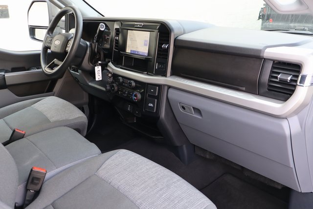 Used 2025 Ford F250 XLT image 31