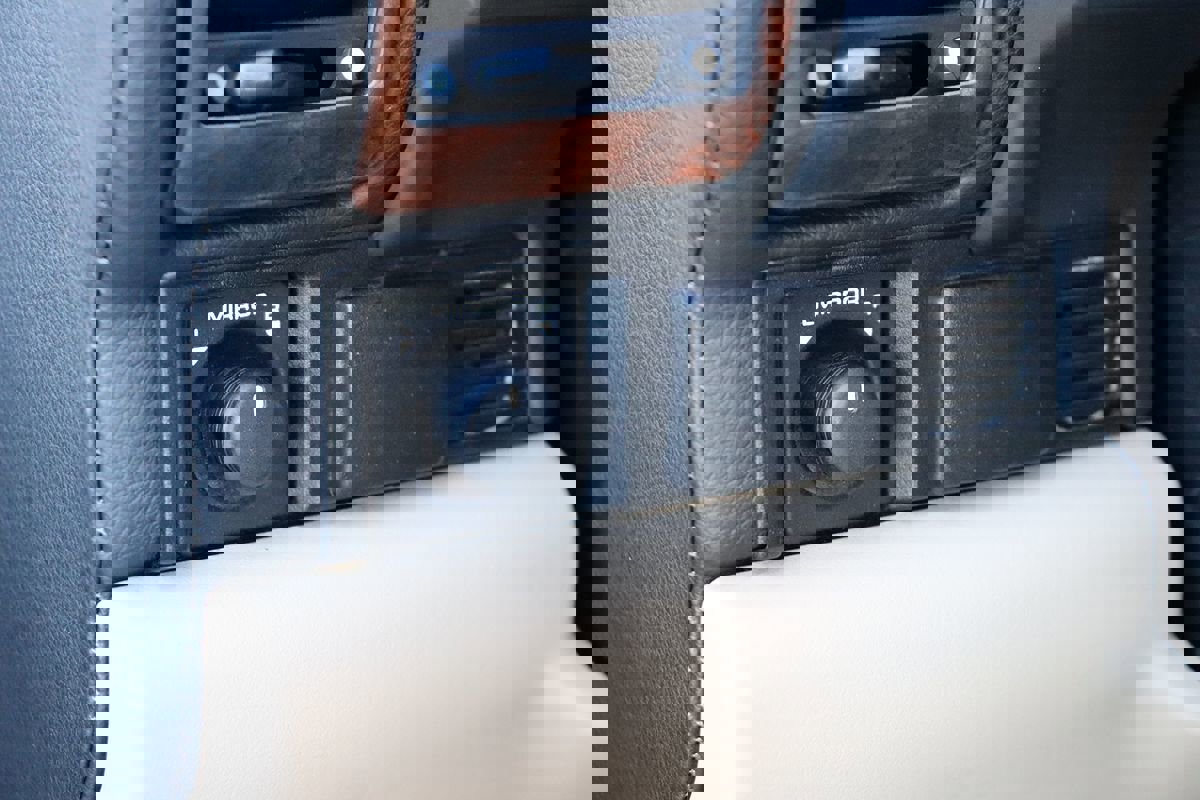 Used 2004 Land Rover Discovery SE image 26