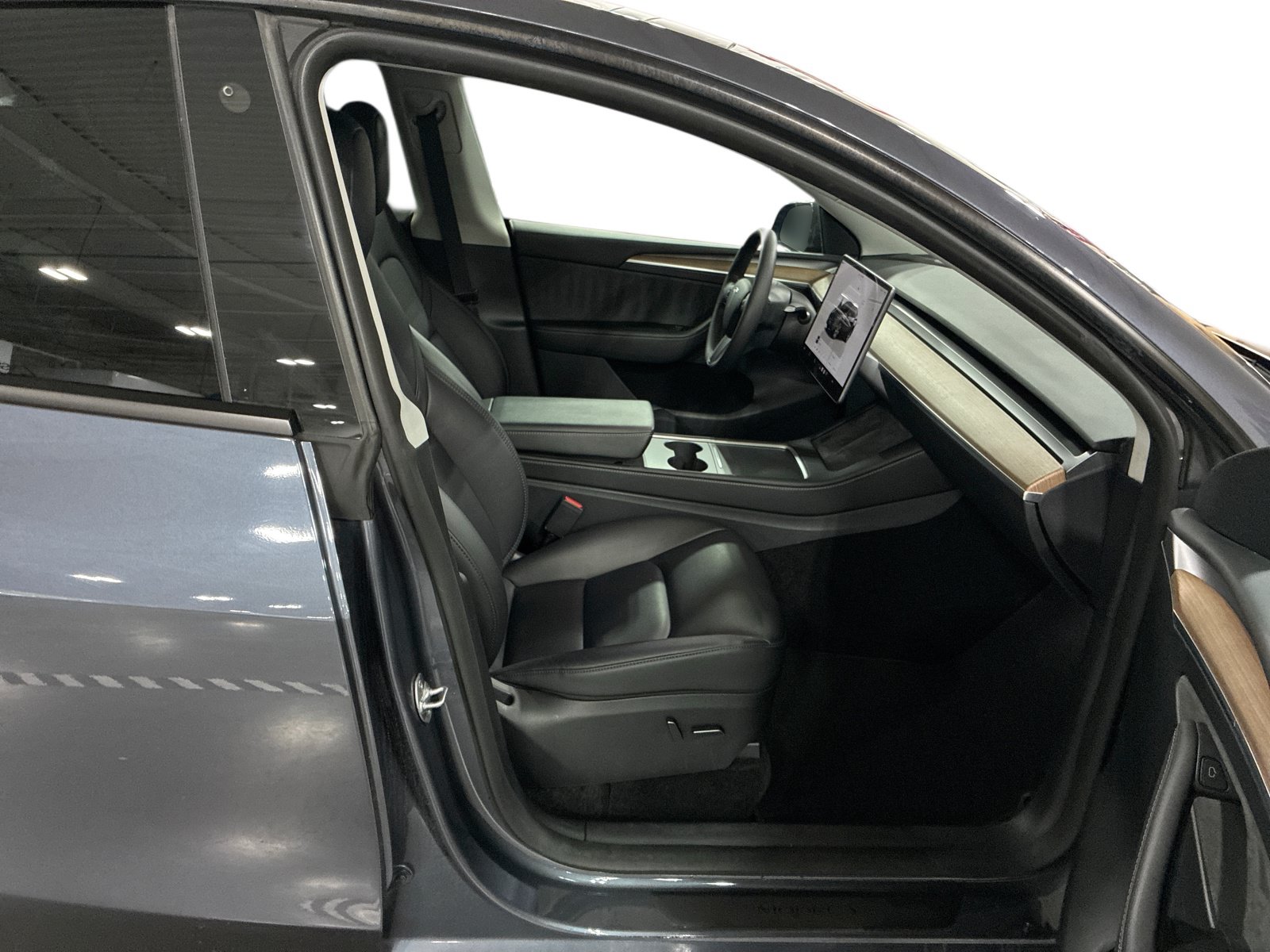 Certified 2023 Tesla Model Y Long Range AWD/4WD image 13