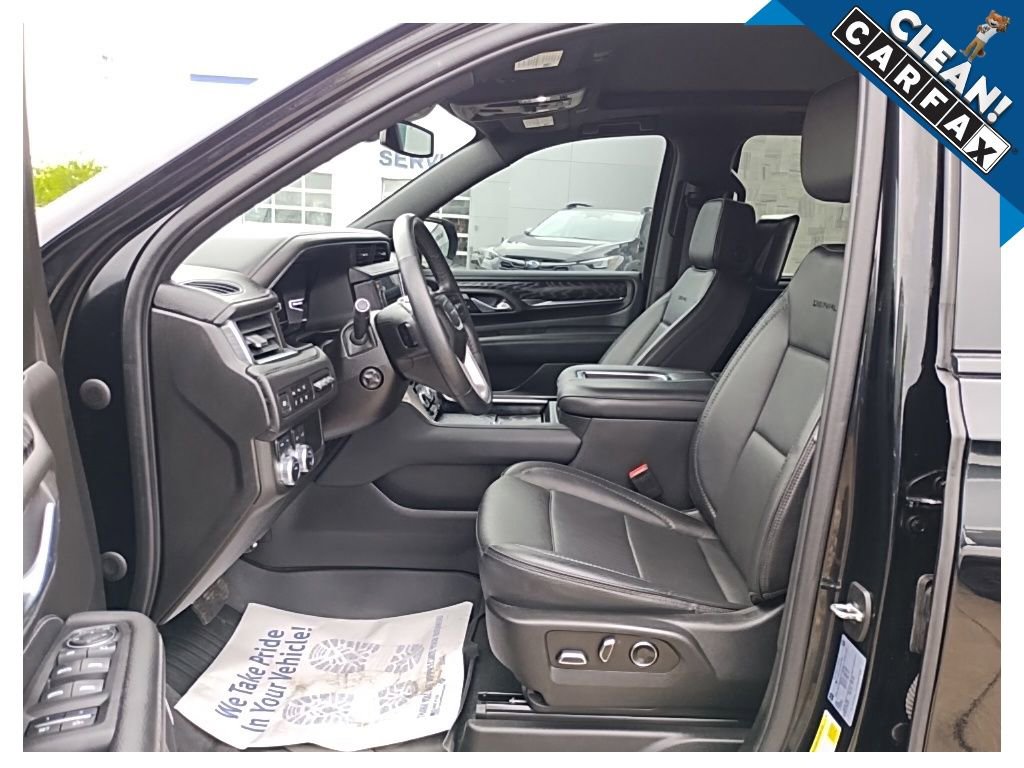 Used 2023 GMC Yukon XL Denali AWD/4WD image 24