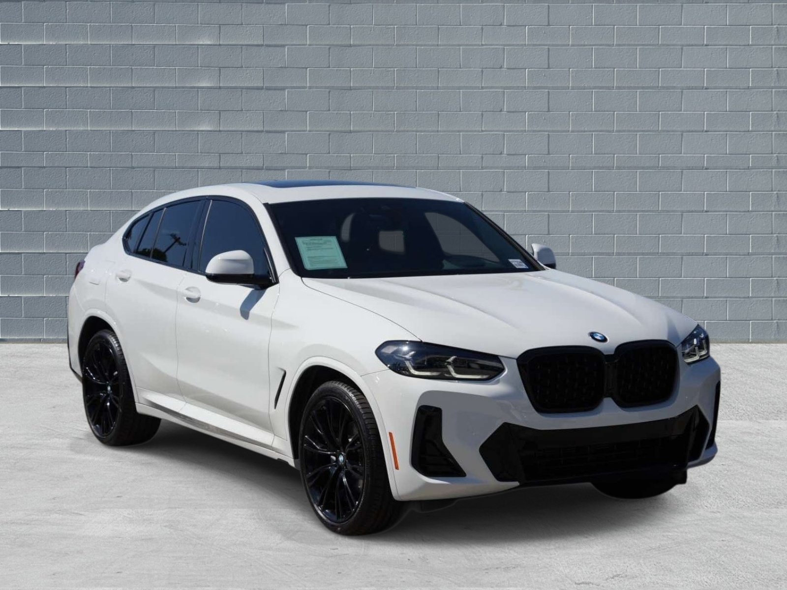 Certified 2023 BMW X4 xDrive30i w/ M Sport Package AWD/4WD image 1