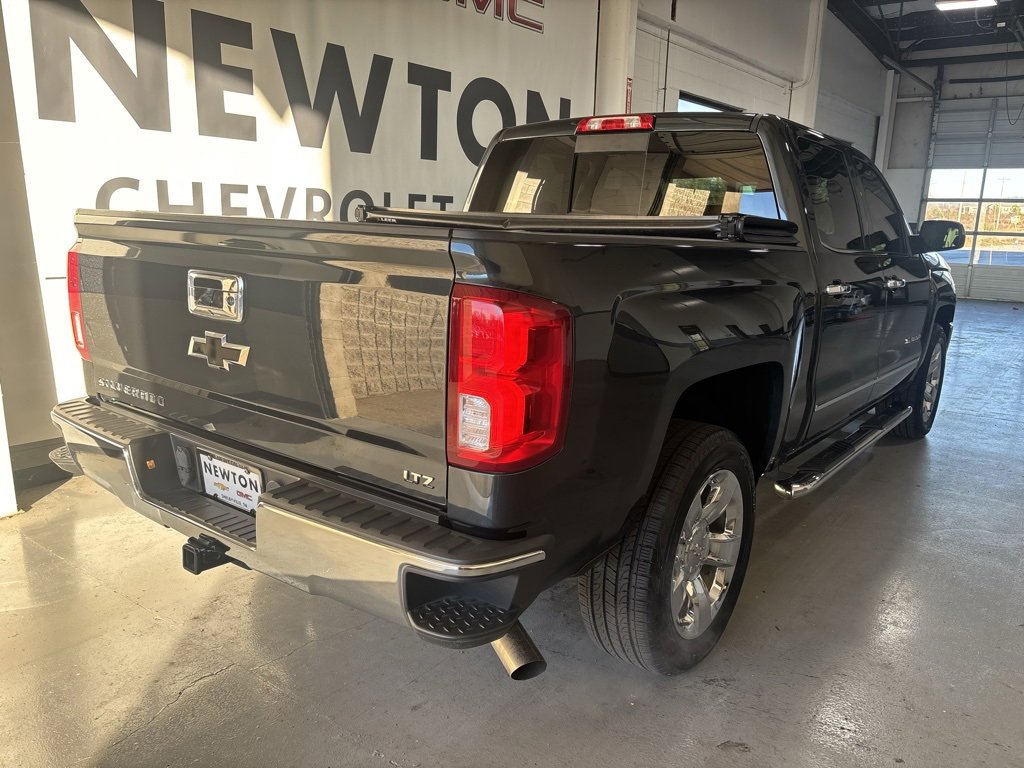 Used 2018 Chevrolet Silverado 1500 LTZ image 31