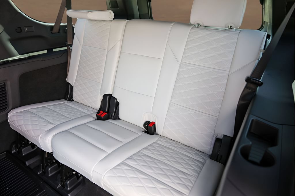 Certified 2026 Cadillac Escalade ESV Platinum Sport w/ LPO, ONYX Package AWD/4WD image 25