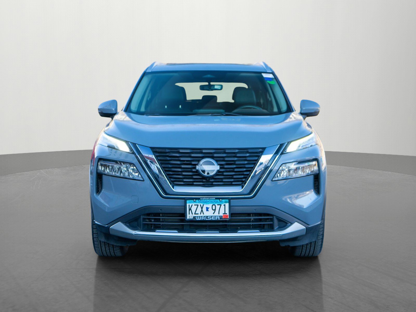 Used 2023 Nissan Rogue Platinum AWD/4WD image 2