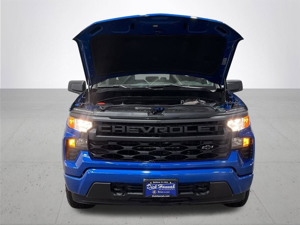 Certified 2023 Chevrolet Silverado 1500 Custom w/ LPO, Dark Essentials Package image 6