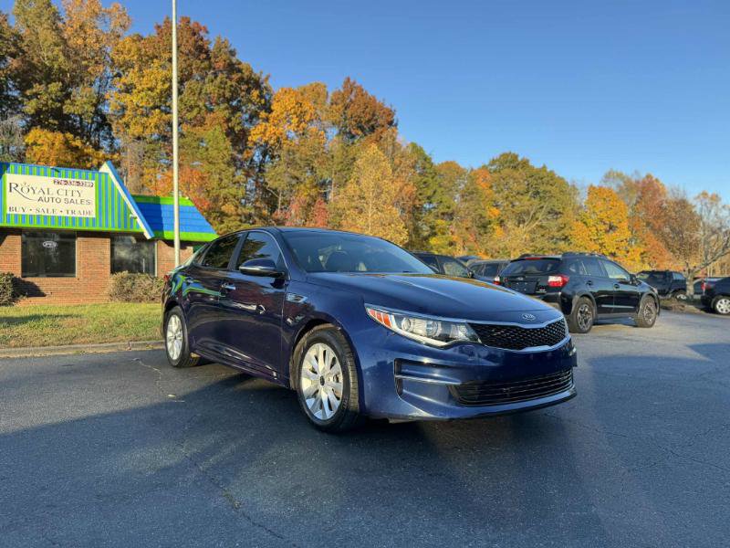 Used 2017 Kia Optima LX image 3