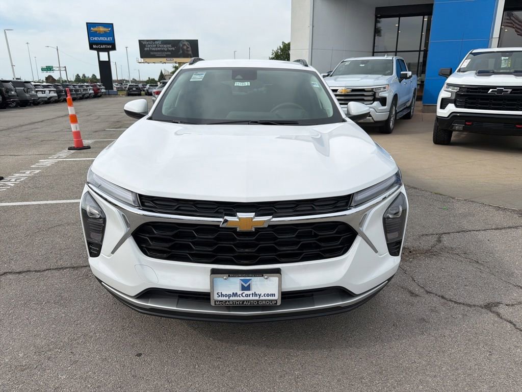 New 2026 Chevrolet Trax LT FWD image 8