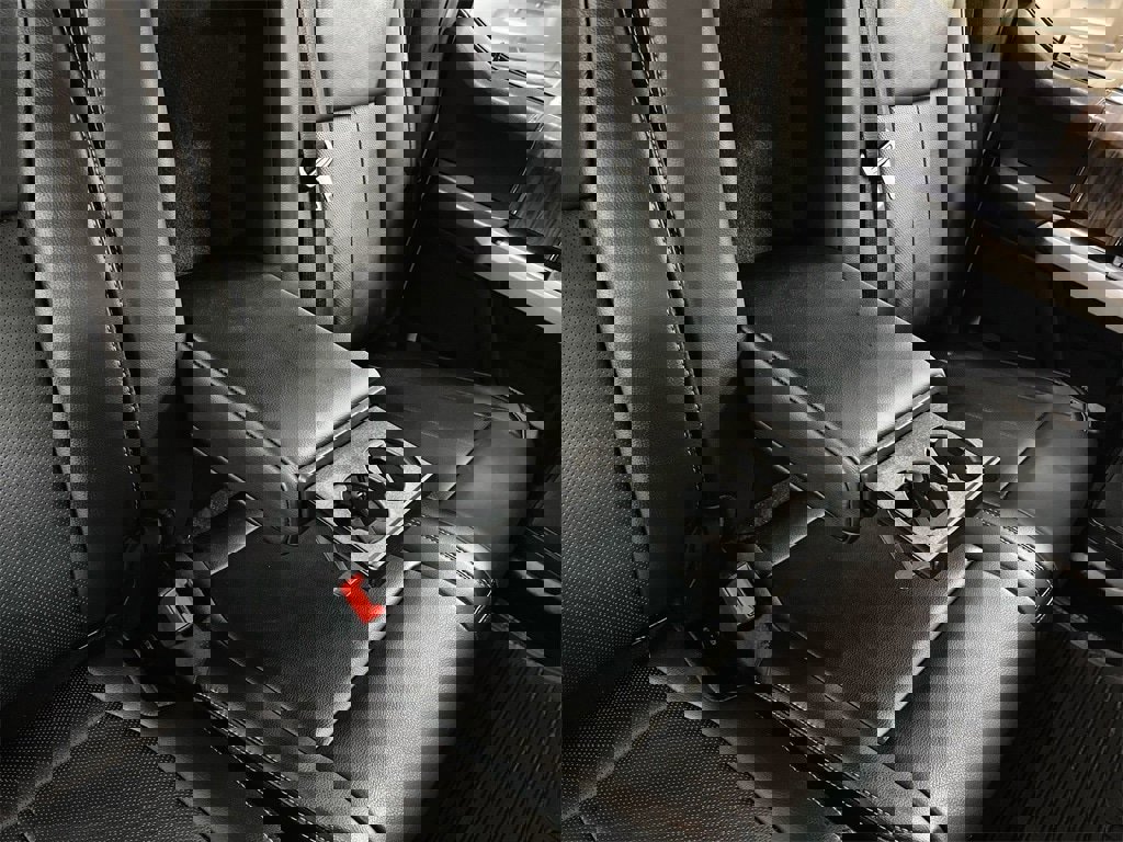 Used 2019 Ford F150 Lariat image 23