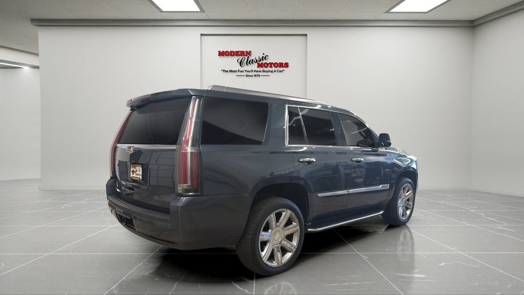 Used 2019 Cadillac Escalade Luxury AWD/4WD image 7