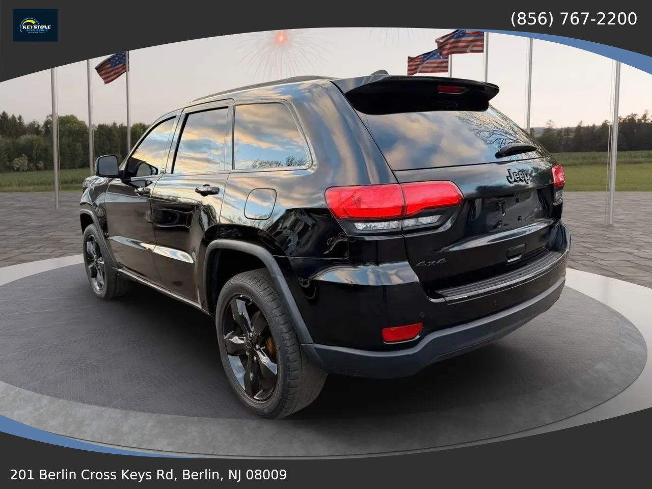 Used 2017 Jeep Grand Cherokee Limited AWD/4WD image 5