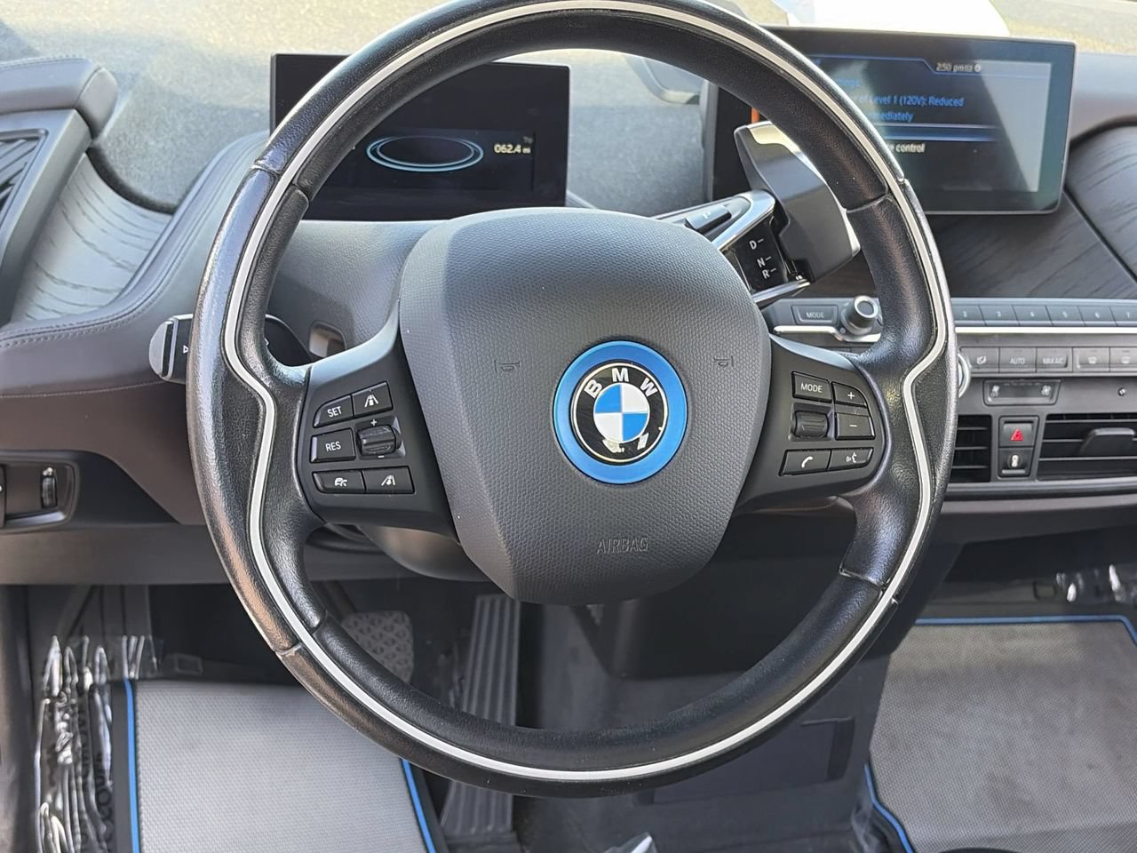 Used 2017 BMW i3 w/ Range Extender RWD image 13