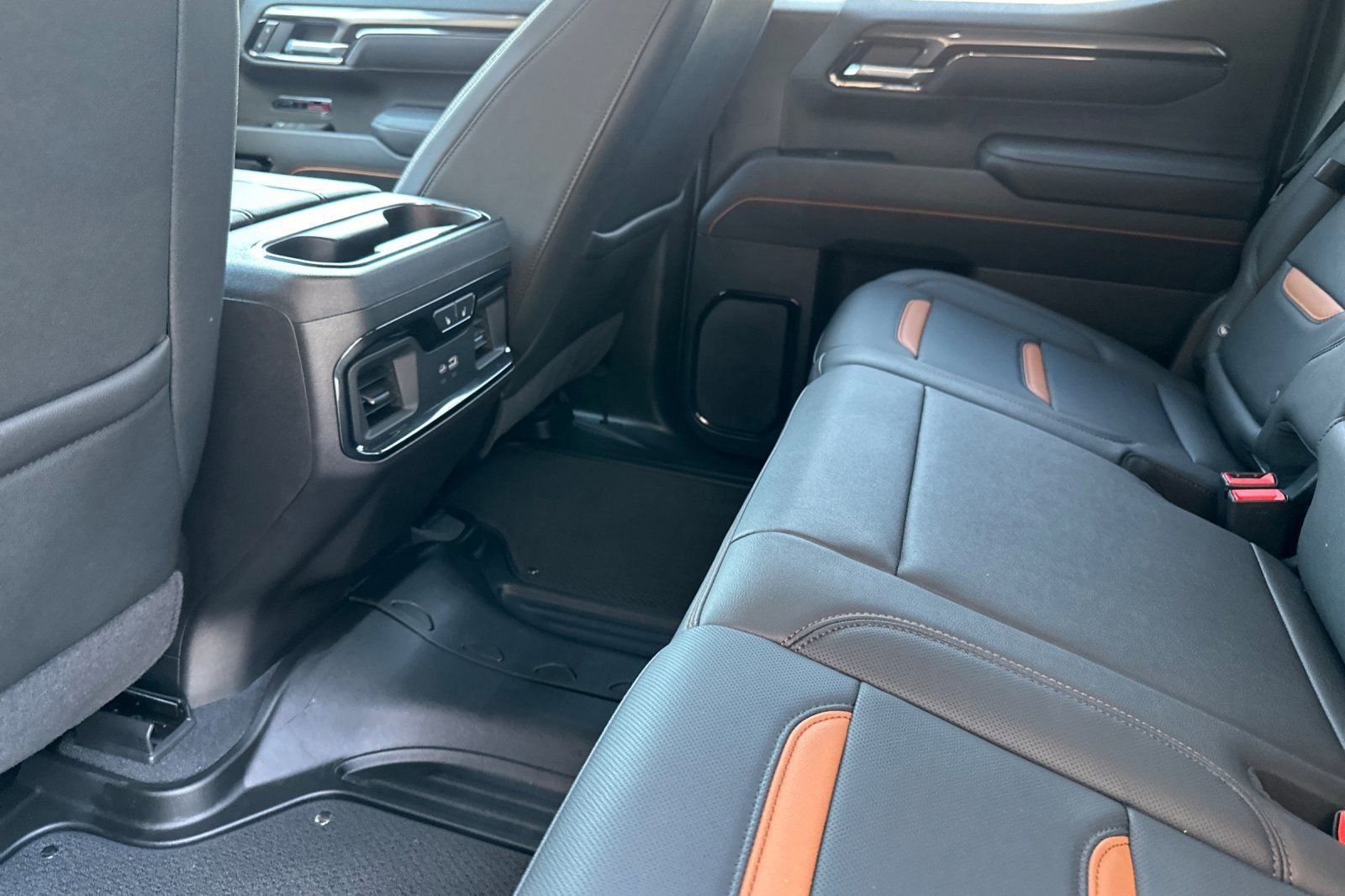 Certified 2025 GMC Sierra 1500 AT4 image 13