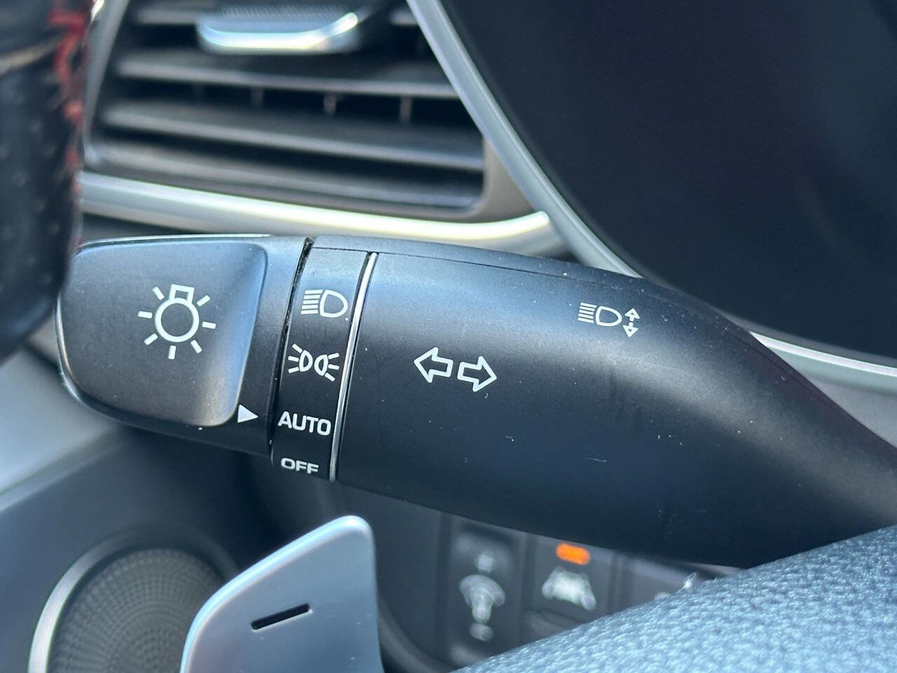 Used 2019 Genesis G70 2.0T Advanced w/ Sport Package image 79