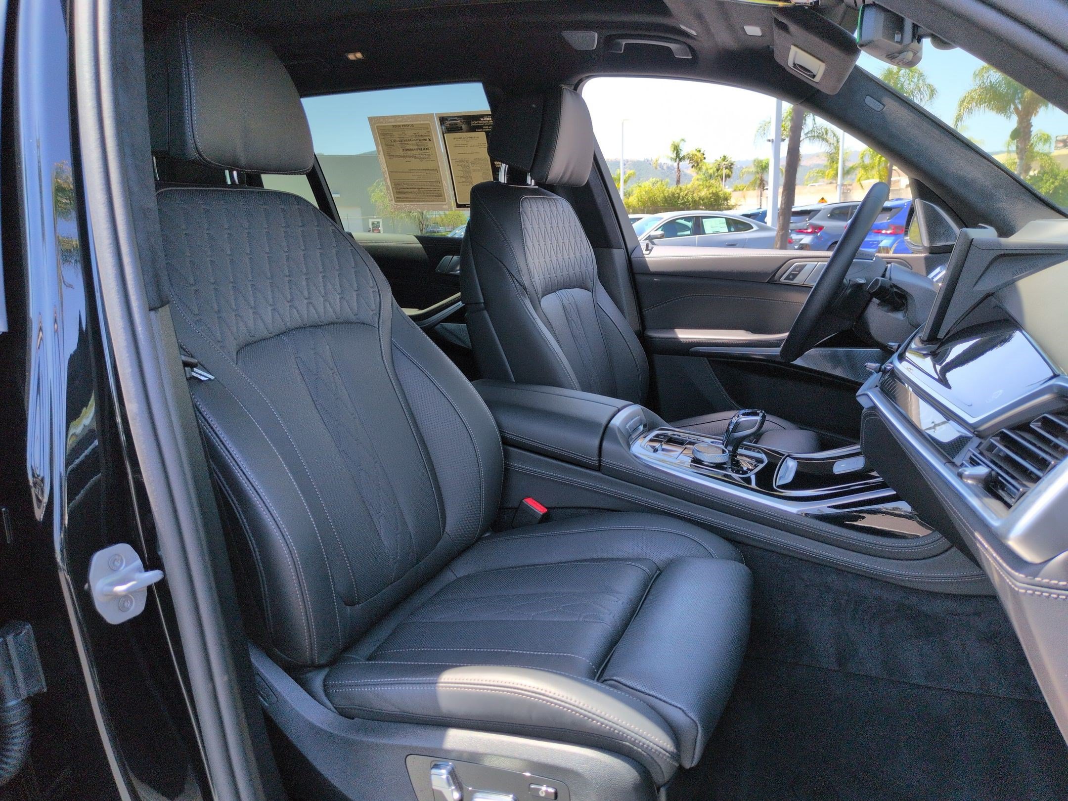 Used 2025 BMW ALPINA XB7 AWD/4WD image 34