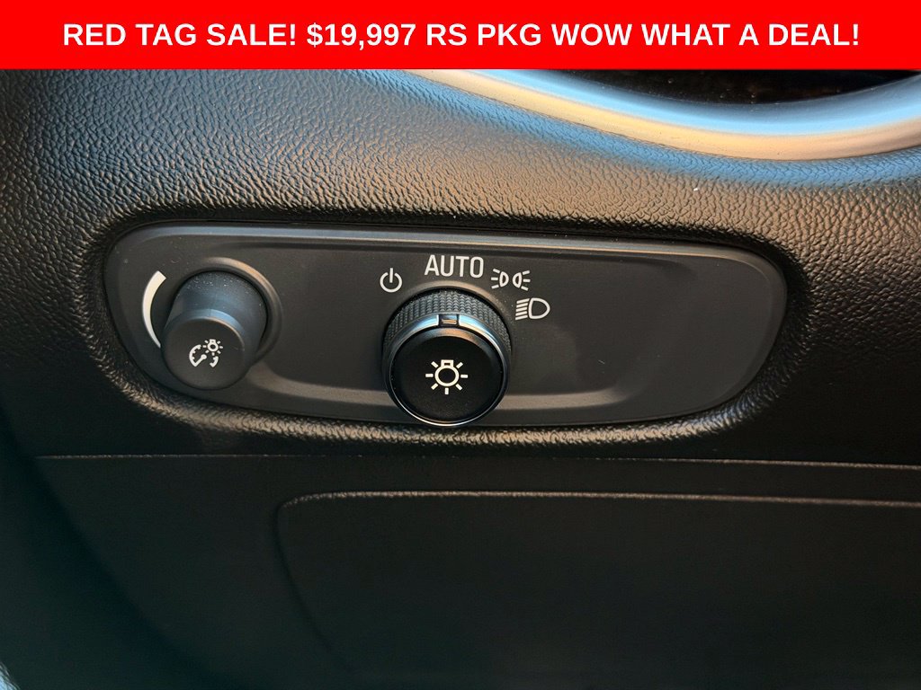 Used 2025 Chevrolet Malibu RS FWD image 25
