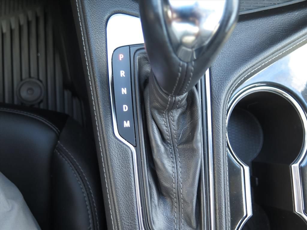 Used 2022 Cadillac CT4 Luxury w/ Sun And Sound Package RWD image 16