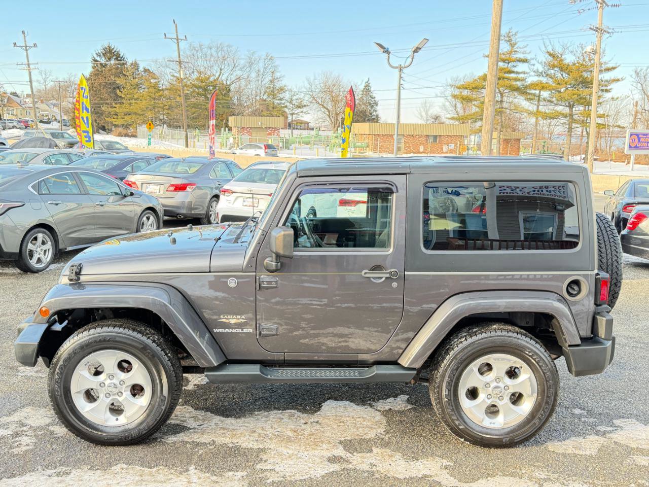 Used 2014 Jeep Wrangler Sahara w/ Connectivity Group AWD/4WD image 7