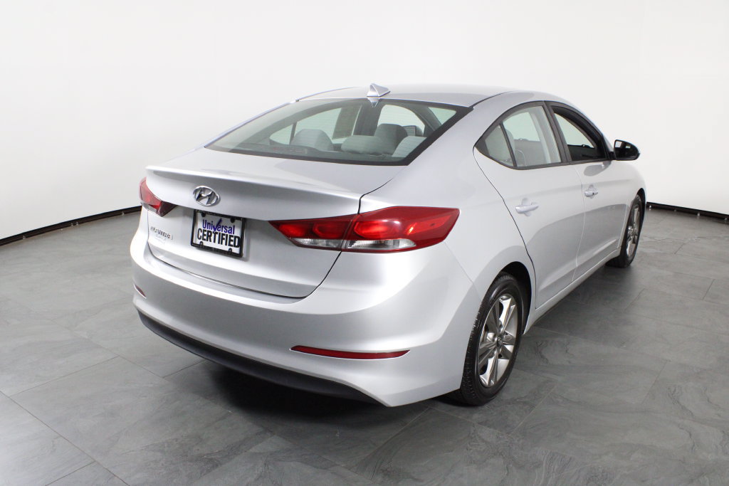 Used 2018 Hyundai Elantra Value Edition FWD image 3