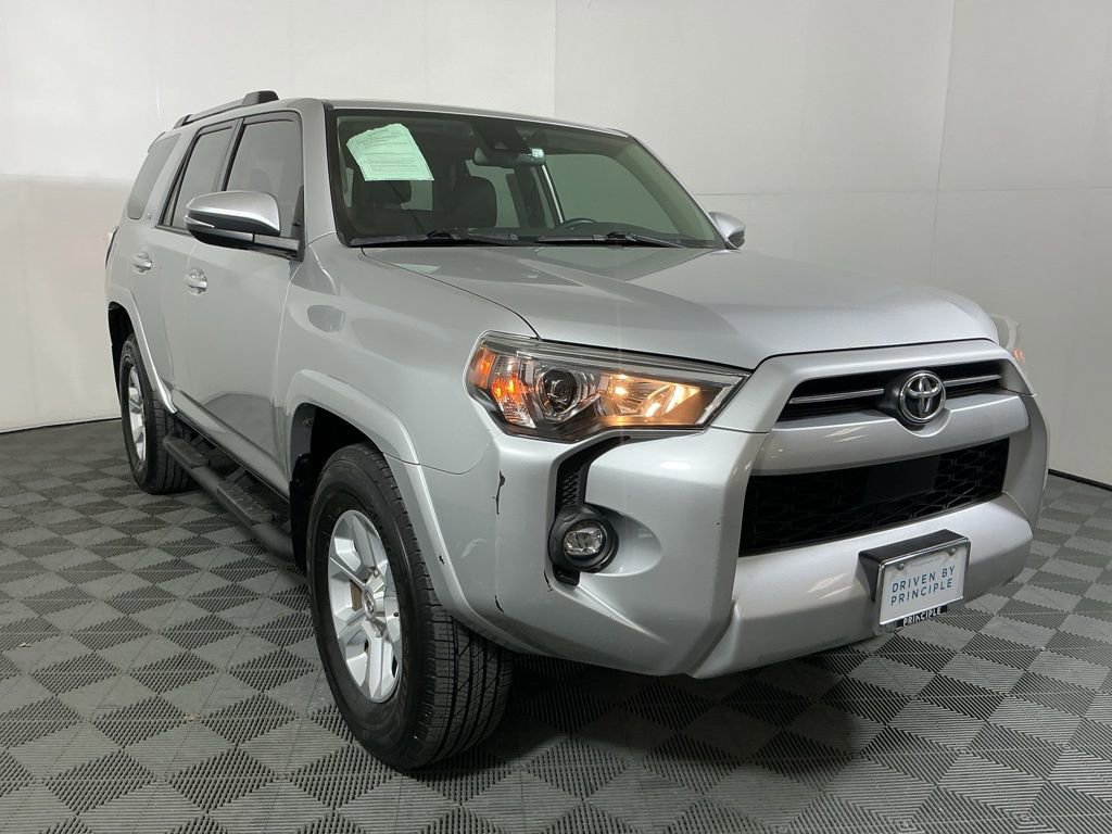 Used 2022 Toyota 4Runner SR5 Premium w/ Moonroof Package RWD image 4