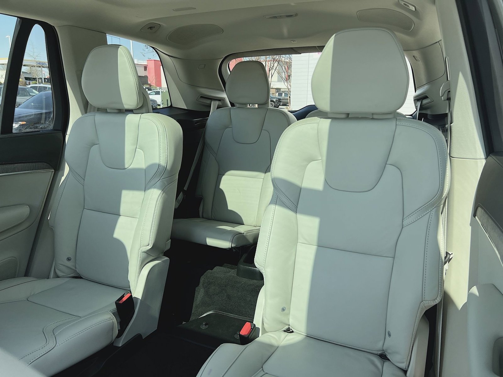 Used 2023 Volvo XC90 B6 Ultimate w/ Protection Package Premier image 25