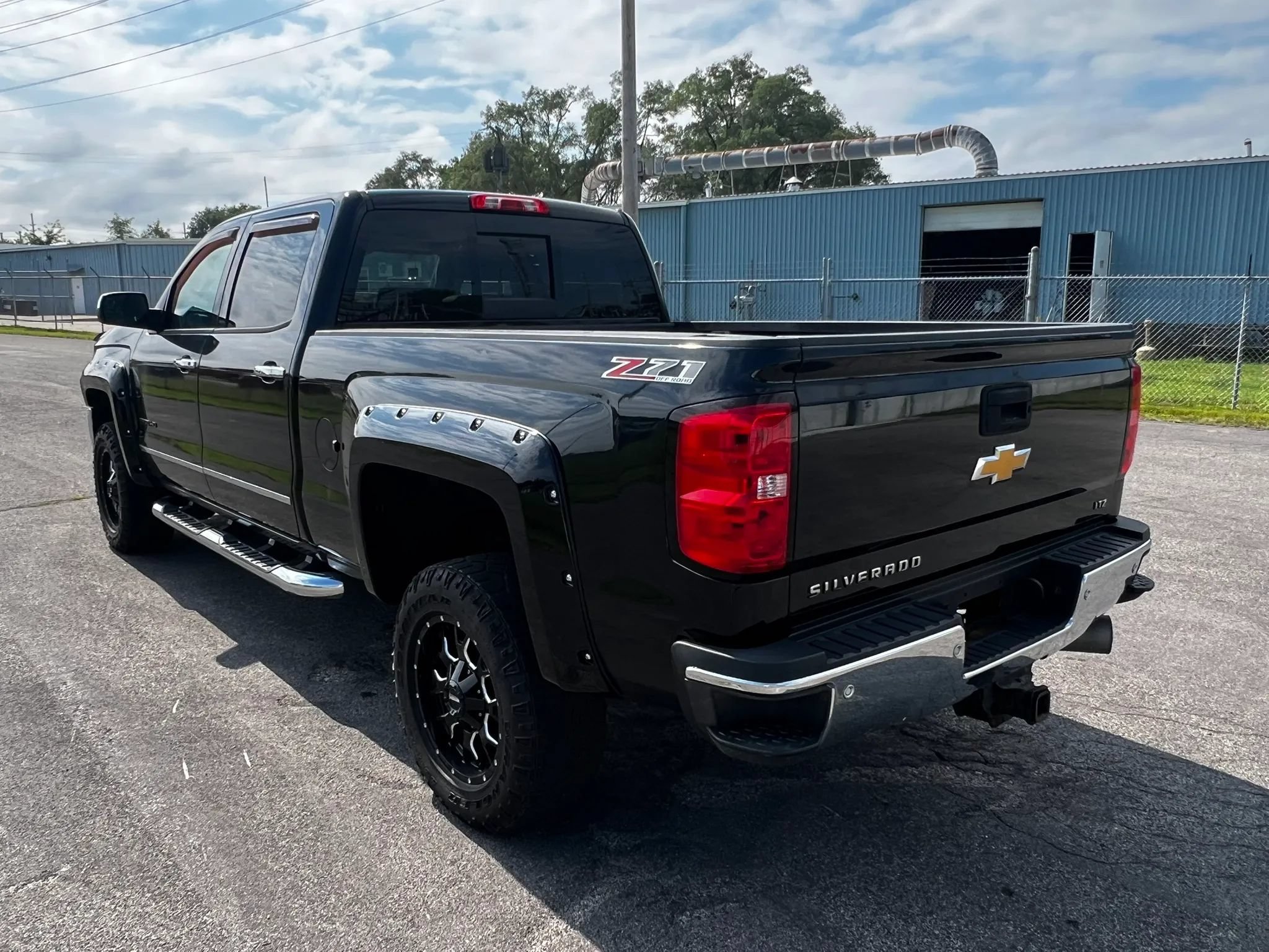 Used 2015 Chevrolet Silverado 2500 LTZ w/ Duramax Plus Package AWD/4WD image 7
