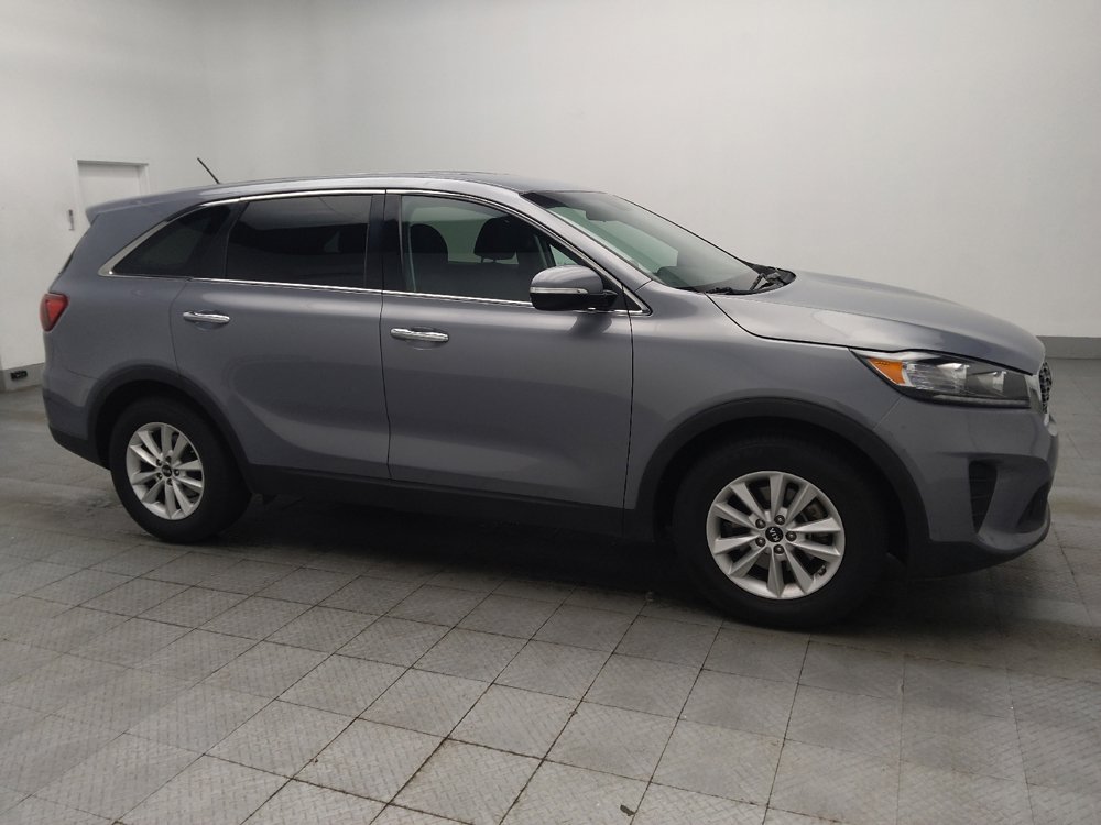 Used 2020 Kia Sorento LX image 11